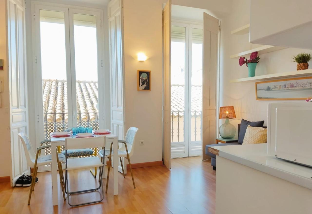 Homeyseville- Lovely Apartment In Seville City Center, Parking Optional Buitenkant foto