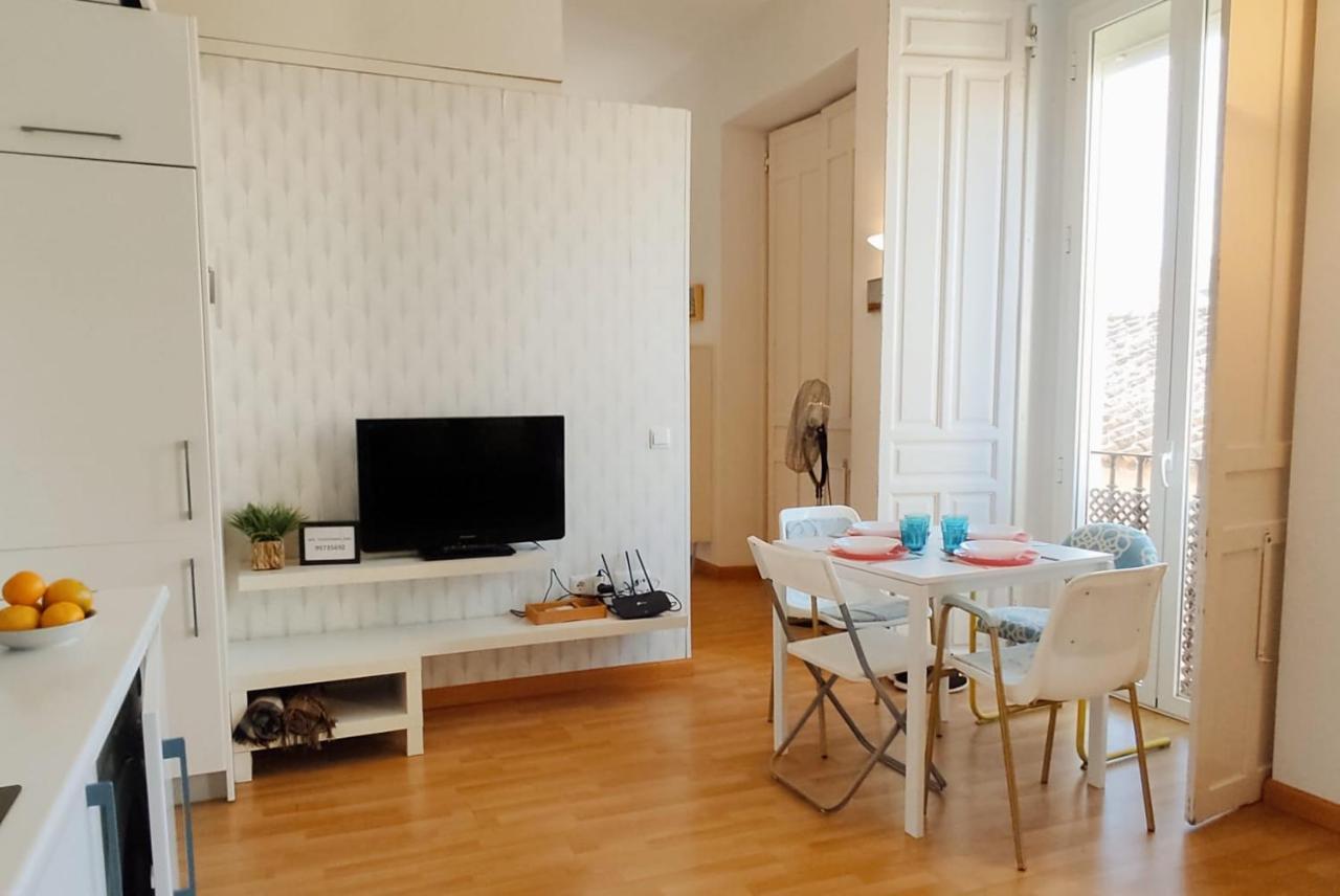 Homeyseville- Lovely Apartment In Seville City Center, Parking Optional Buitenkant foto